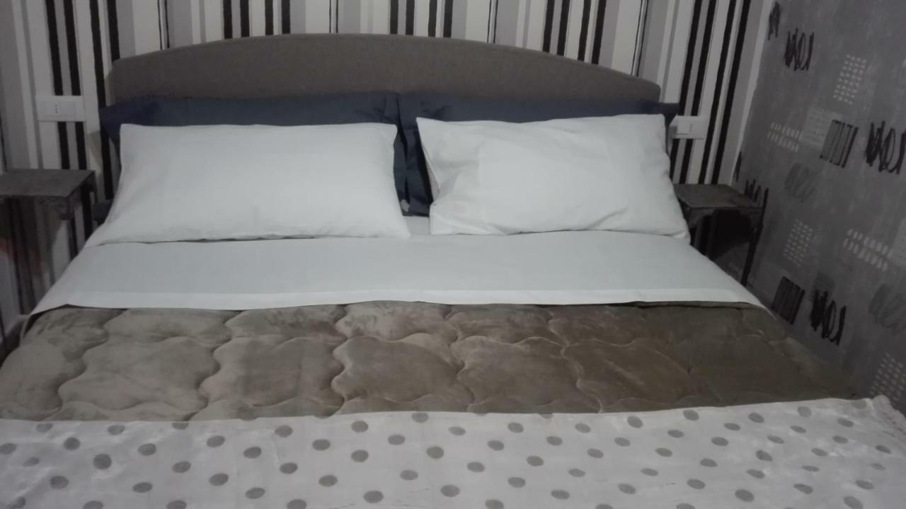 "Via Cavour 81" Appartement Arezzo Buitenkant foto