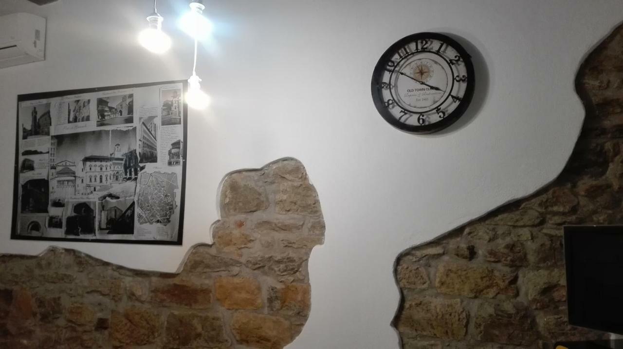 "Via Cavour 81" Appartement Arezzo Buitenkant foto