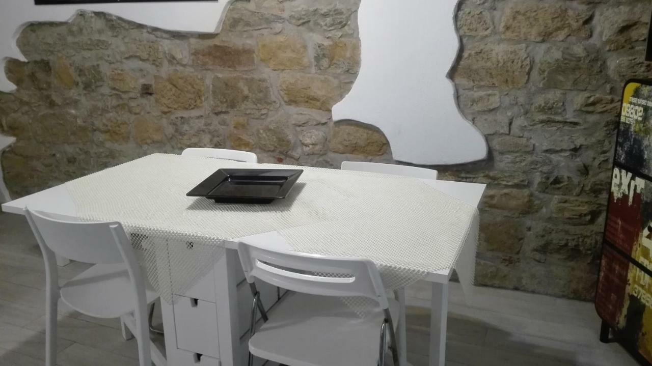 "Via Cavour 81" Appartement Arezzo Buitenkant foto