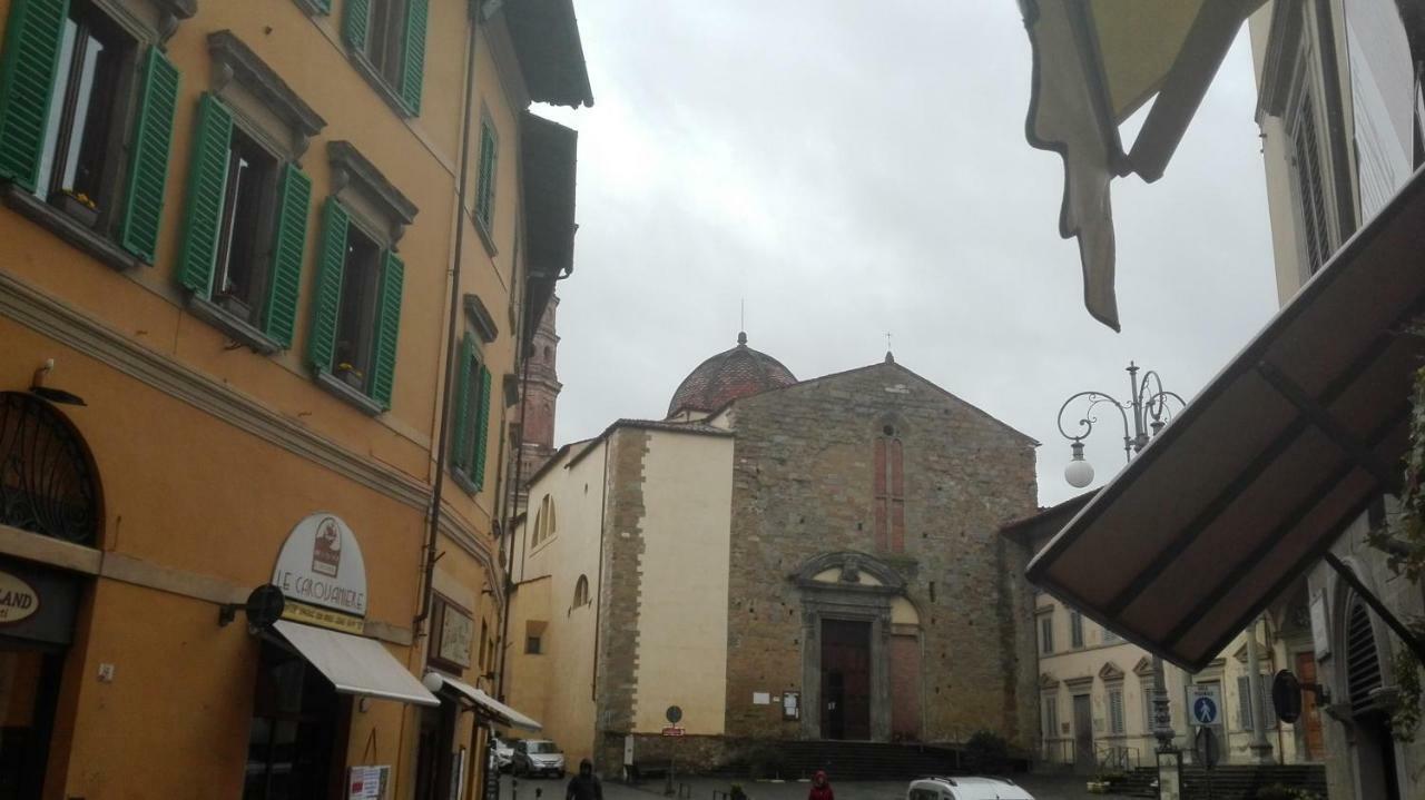 "Via Cavour 81" Appartement Arezzo Buitenkant foto
